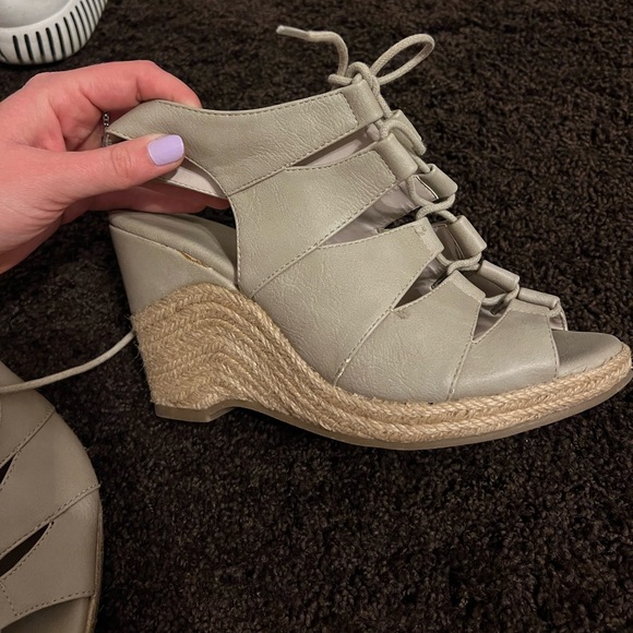 Wedges - Picture 2 of 3